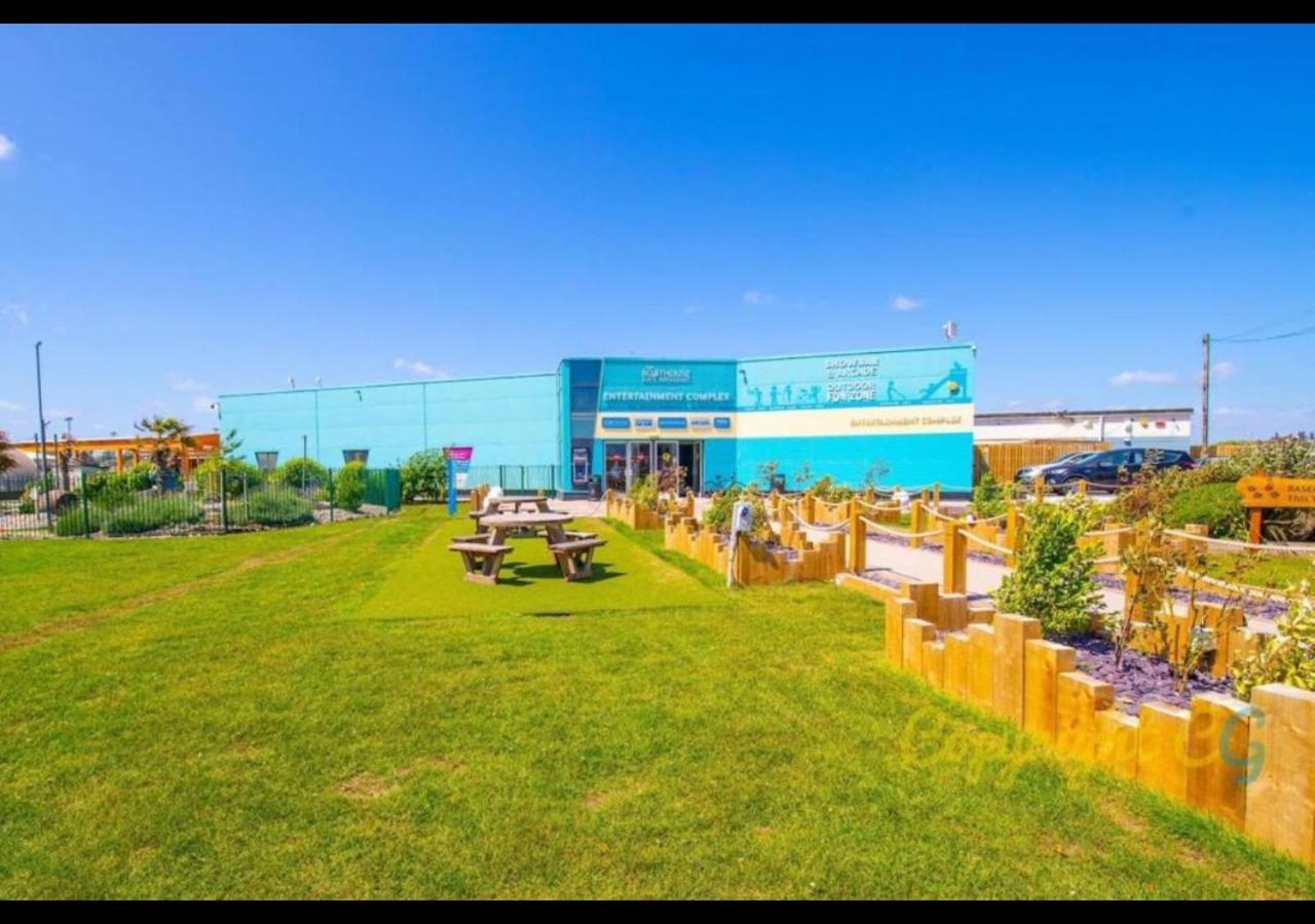 Mp768 - Camber Sands Holiday Park - Huge Lodge - Small Dog Friendly - Sleeps 8 Exterior photo