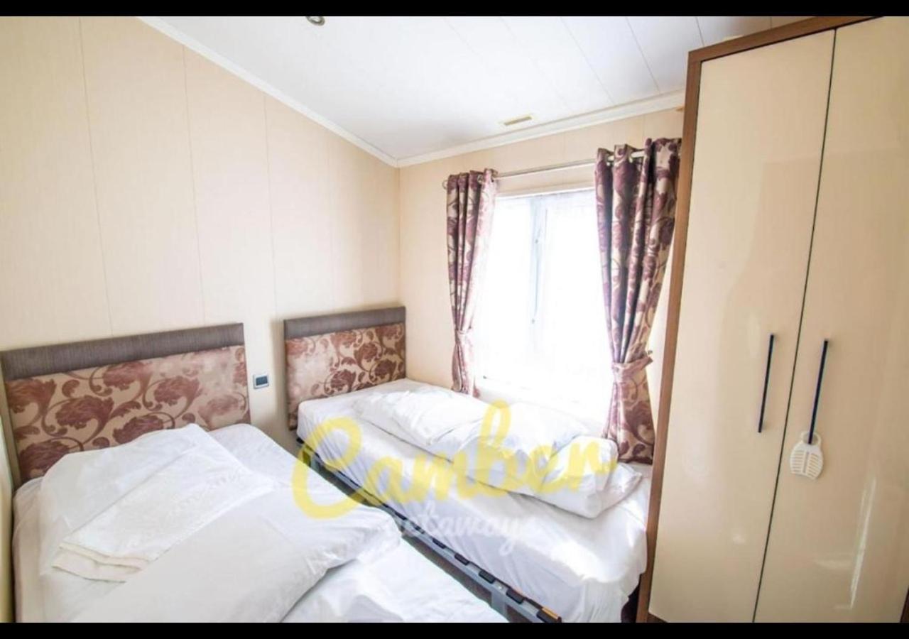 Mp768 - Camber Sands Holiday Park - Huge Lodge - Small Dog Friendly - Sleeps 8 Exterior photo