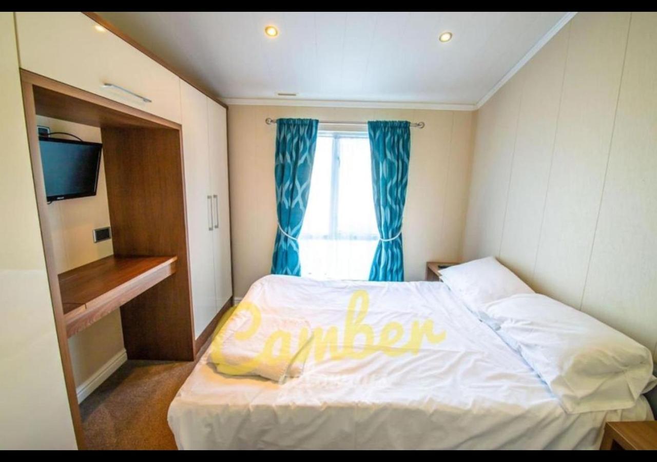 Mp768 - Camber Sands Holiday Park - Huge Lodge - Small Dog Friendly - Sleeps 8 Exterior photo